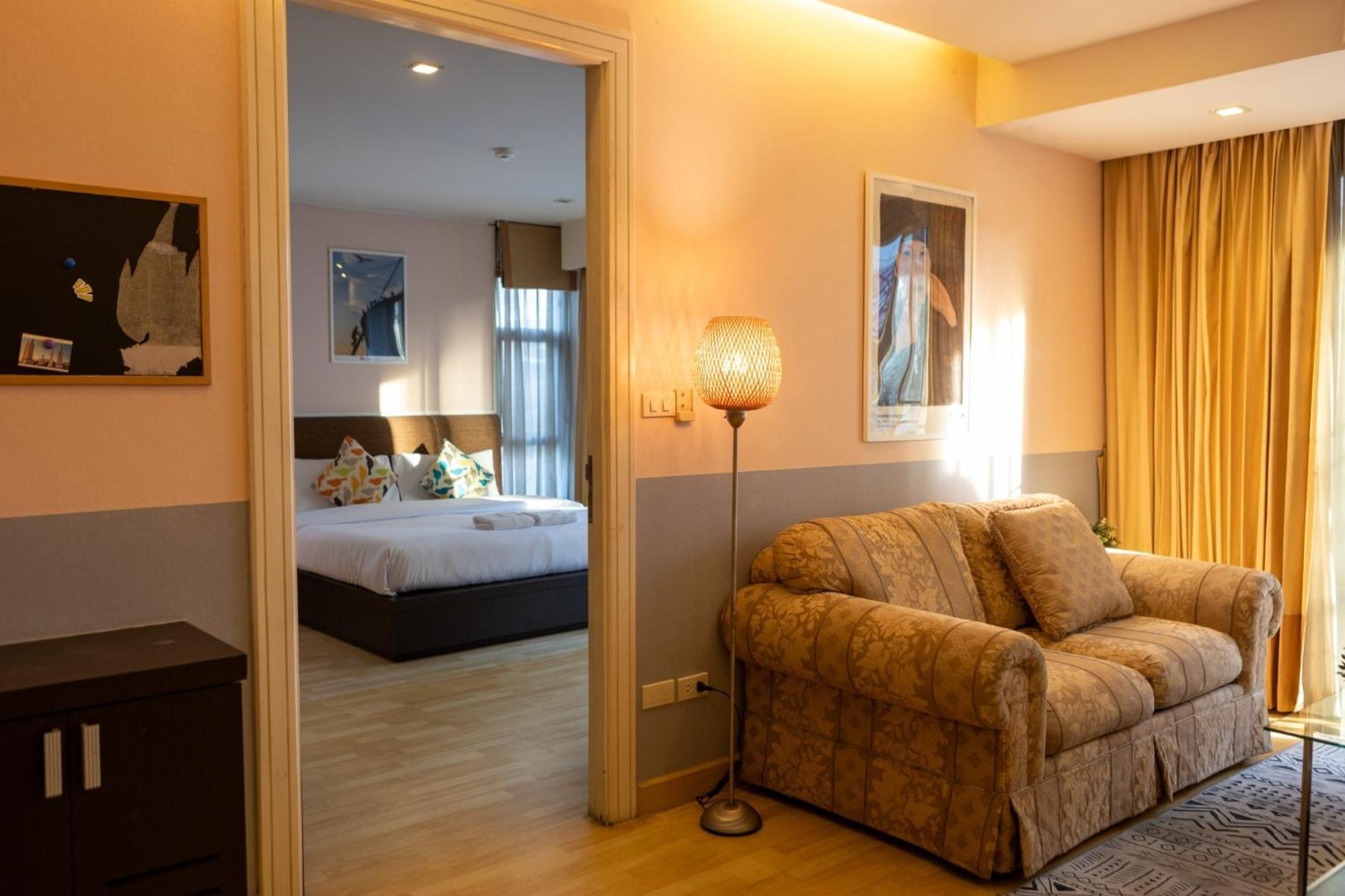 Go Inn Thonglor Банкок Екстериор снимка